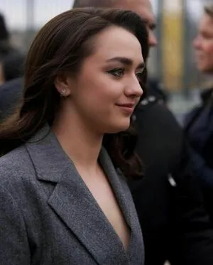 Maisie Williams OnlyFans Leaked Free Thumbnail Picture - #kRPJcdmvzL