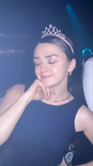 Maisie Williams OnlyFans Leaked Free Thumbnail Picture - #lA7PgEXo3m