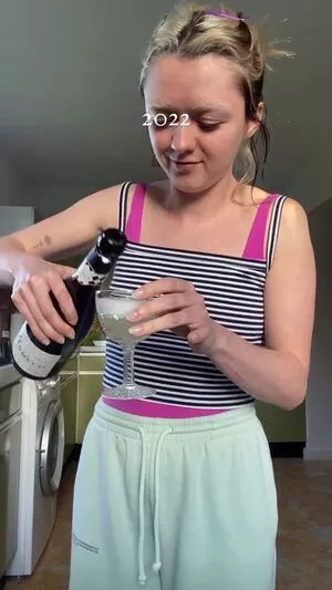 Maisie Williams OnlyFans Leaked Free Thumbnail Picture - #ln1T1a1ghY