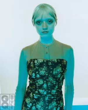 Maisie Williams OnlyFans Leaked Free Thumbnail Picture - #m9aj9ZQXOQ