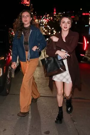 Maisie Williams OnlyFans Leaked Free Thumbnail Picture - #nXtPorgtbw