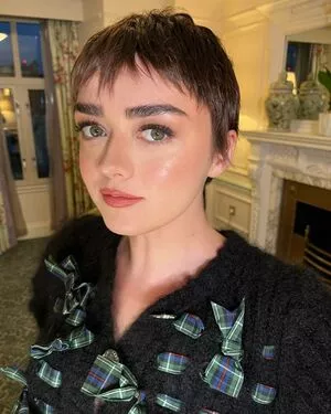 Maisie Williams OnlyFans Leaked Free Thumbnail Picture - #sDQpVq06wZ