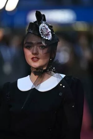 Maisie Williams OnlyFans Leaked Free Thumbnail Picture - #tI4WrExFel