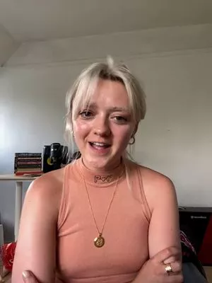 Maisie Williams OnlyFans Leaked Free Thumbnail Picture - #tpPrjEREEQ