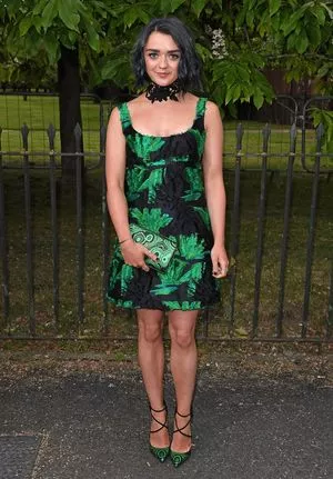 Maisie Williams OnlyFans Leaked Free Thumbnail Picture - #v5L83r1qos