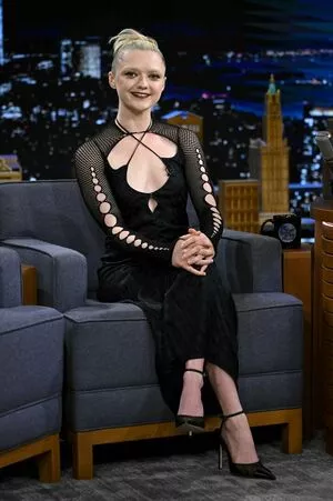 Maisie Williams OnlyFans Leaked Free Thumbnail Picture - #w7N2YpM5nS