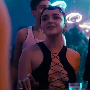 Maisie Williams OnlyFans Leaked Free Thumbnail Picture - #wwTy1SGKps
