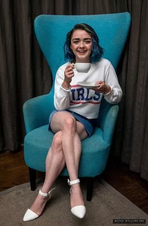 Maisie Williams OnlyFans Leaked Free Thumbnail Picture - #ySXASE93BE