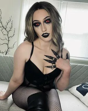 Maisielynnie OnlyFans Leaked Free Thumbnail Picture - #mmXH4gkkK9