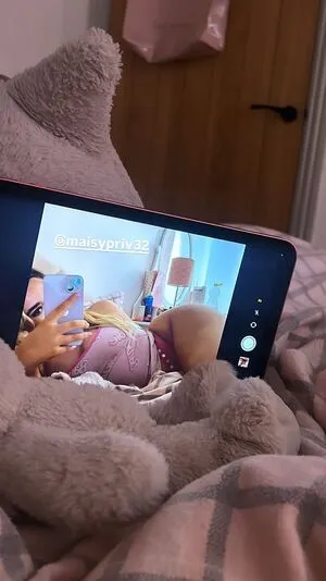 Maisyrose32 OnlyFans Leaked Free Thumbnail Picture - #pz73gFdExF