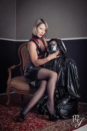 Maitressejulia OnlyFans Leaked Free Thumbnail Picture - #ob57cacoEE