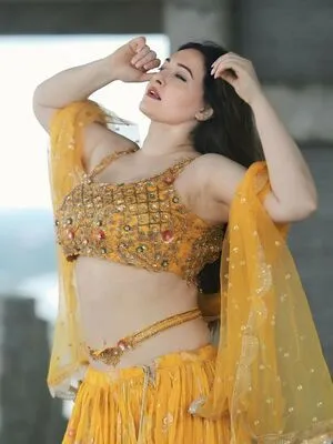 Maitri Ramaiya OnlyFans Leaked Free Thumbnail Picture - #7x1OuKz07T