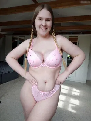 Maja Meer OnlyFans Leaked Free Thumbnail Picture - #n2yDOI40H9