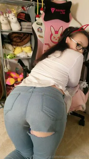 Majesticafunicorn OnlyFans Leaked Free Thumbnail Picture - #Cgq1E4s5mi