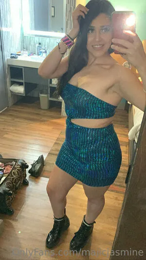 Majicjasmine OnlyFans Leaked Free Thumbnail Picture - #caNuuhyCgS
