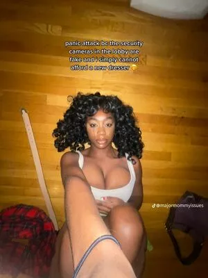 Majormommyissues OnlyFans Leaked Free Thumbnail Picture - #sywbwIb33A