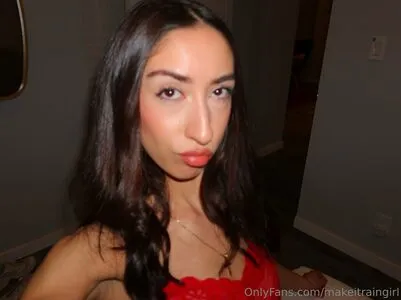 Makeitraingirl OnlyFans Leaked Free Thumbnail Picture - #SAnUDSNR5j