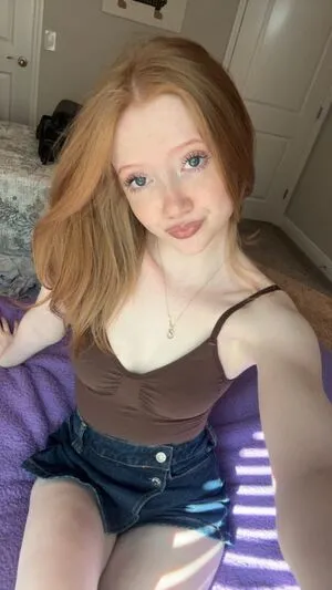 Makenna Kelly OnlyFans Leaked Free Thumbnail Picture - #0Ju5NE9Sm9