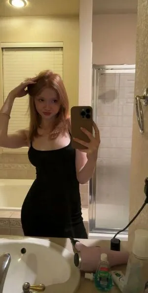 Makenna Kelly OnlyFans Leaked Free Thumbnail Picture - #8I6WDK6BNU