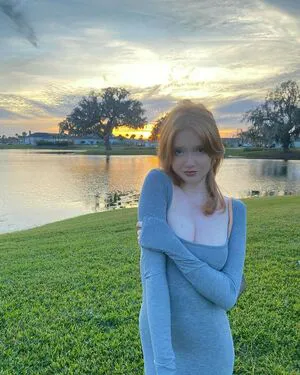 Makenna Kelly OnlyFans Leaked Free Thumbnail Picture - #E5SSHHC0TK