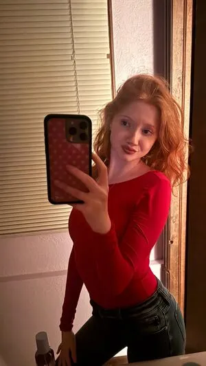 Makenna Kelly OnlyFans Leaked Free Thumbnail Picture - #IomdrQ92pk