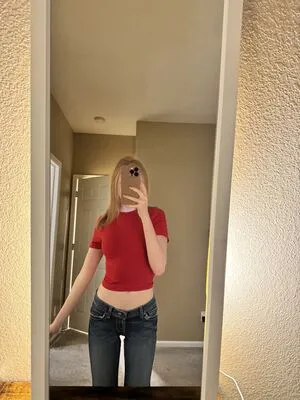 Makenna Kelly OnlyFans Leaked Free Thumbnail Picture - #NosfMLkDUc