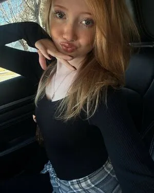 Makenna Kelly OnlyFans Leaked Free Thumbnail Picture - #YsPlNyoRH0