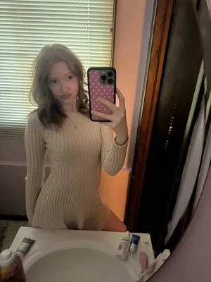 Makenna Kelly OnlyFans Leaked Free Thumbnail Picture - #deeoeTbido