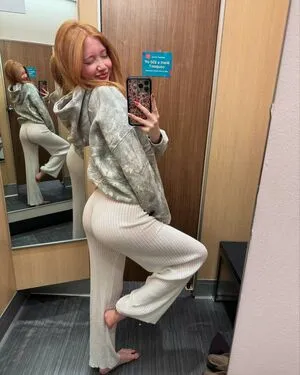 Makenna Kelly OnlyFans Leaked Free Thumbnail Picture - #g949oEd9dW