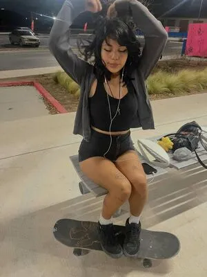 Makeoutradio OnlyFans Leaked Free Thumbnail Picture - #X3D6mrf3QW