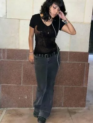 Makeoutradio OnlyFans Leaked Free Thumbnail Picture - #cr6kBF6MQF