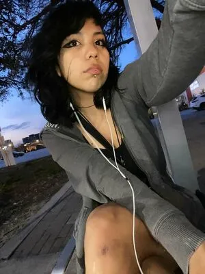 Makeoutradio OnlyFans Leaked Free Thumbnail Picture - #lViVWhdBZp