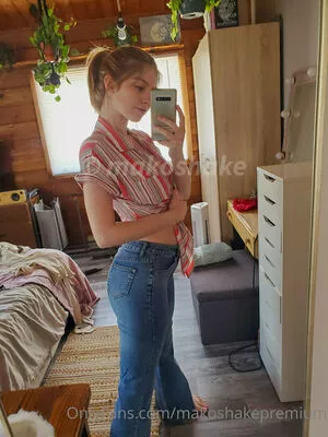 Makoshake OnlyFans Leaked Free Thumbnail Picture - #HRhIwMGptb