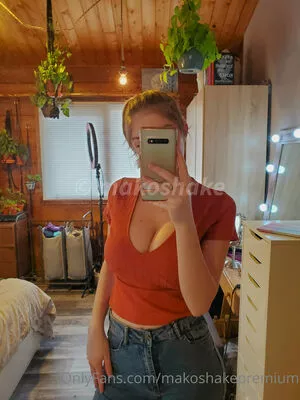 Makoshake OnlyFans Leaked Free Thumbnail Picture - #MOH8wY9FO3