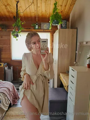 Makoshake OnlyFans Leaked Free Thumbnail Picture - #MVnt2UX8QO