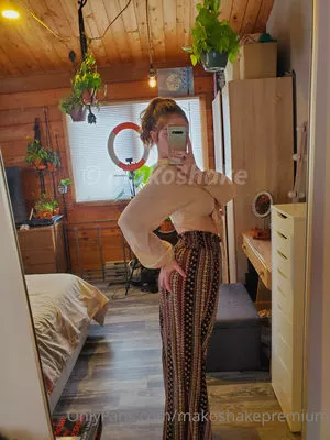 Makoshake OnlyFans Leaked Free Thumbnail Picture - #WeYAvJNMND