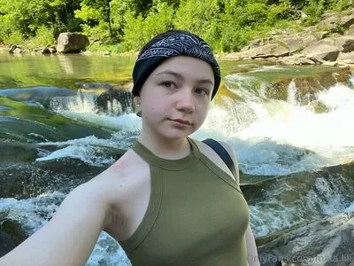 Mala Lili OnlyFans Leaked Free Thumbnail Picture - #Le8LLqr3u1