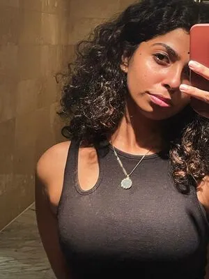 Malavika OnlyFans Leaked Free Thumbnail Picture - #24UhL12lNq