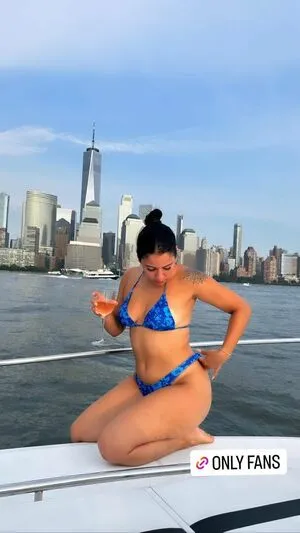 Maleni Cruz OnlyFans Leaked Free Thumbnail Picture - #6r0ua7t08d