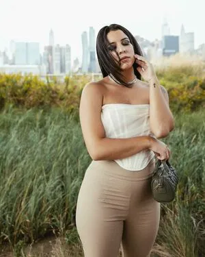Maleni Cruz OnlyFans Leaked Free Thumbnail Picture - #it9DeM4tKg