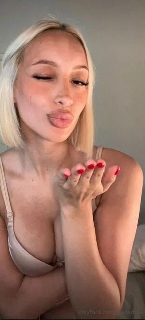 Maliadiva OnlyFans Leaked Free Thumbnail Picture - #qQvy9S5WPI
