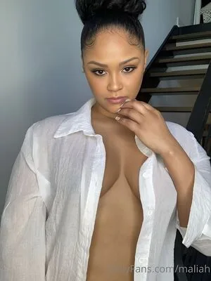 Maliah Michel OnlyFans Leaked Free Thumbnail Picture - #9ZIRkHMRDM