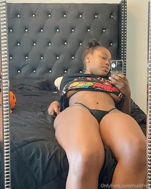Malijfree OnlyFans Leaked Free Thumbnail Picture - #nfjFDpnTNT