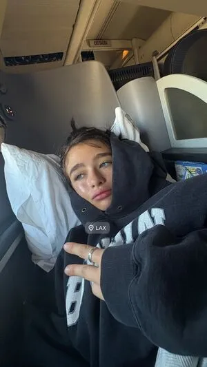 Malina Weissman OnlyFans Leaked Free Thumbnail Picture - #5myyADTNXV