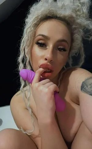 Malkata E Mnogo Ludaaa OnlyFans Leaked Free Thumbnail Picture - #KriAizcmVz
