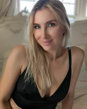 Mallory Moore OnlyFans Leaked Free Thumbnail Picture - #A8tUV6to4S
