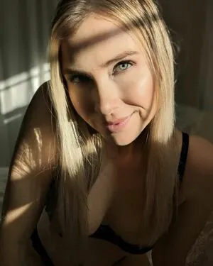 Mallory Moore OnlyFans Leaked Free Thumbnail Picture - #U7X5I4C0cb