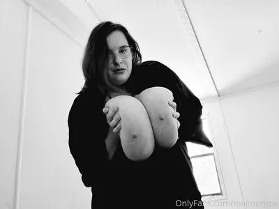 Malmonroe OnlyFans Leaked Free Thumbnail Picture - #r6lB6840h4