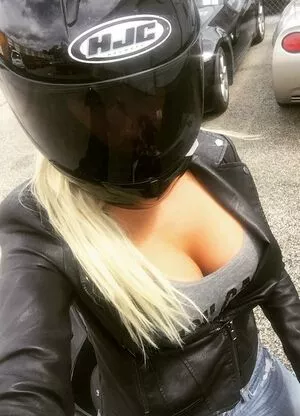 Malorie Woods OnlyFans Leaked Free Thumbnail Picture - #C0JQiLYBBa