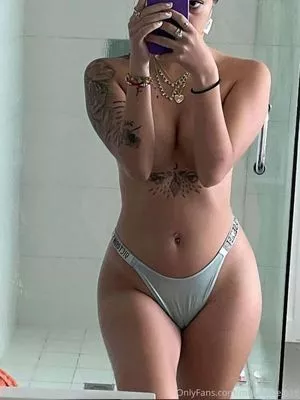 Malu Trevejo OnlyFans Leaked Free Thumbnail Picture - #0ycN7NSjao